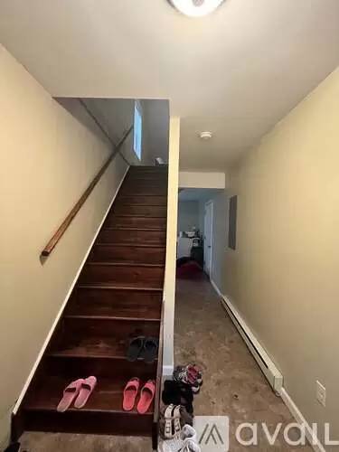Main picture of 311 Kinsley St