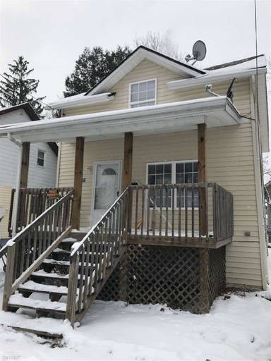 Main picture of 556 N Elm Ave
