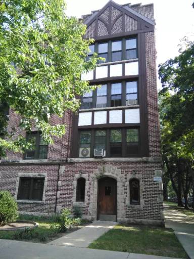 Main picture of 1730 W Thome Ave