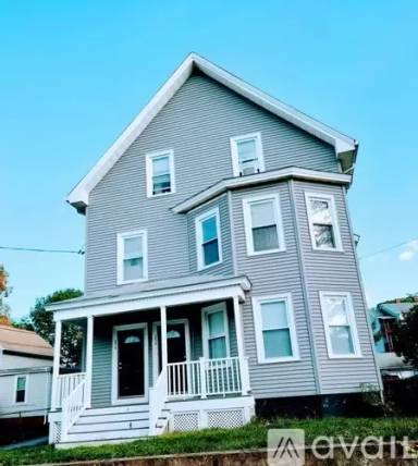 Main picture of 256 Grove St
