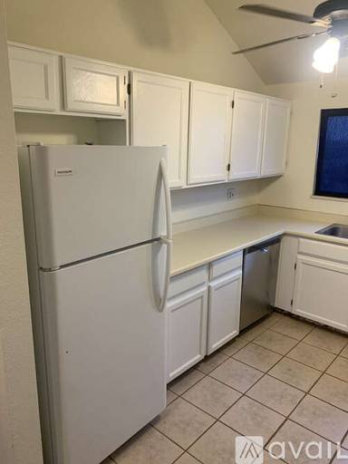 Main picture of 3516 S Depew St