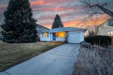 Main picture of 2921 S Adams St