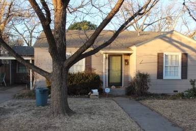 Main picture of 2506-2818 36th St