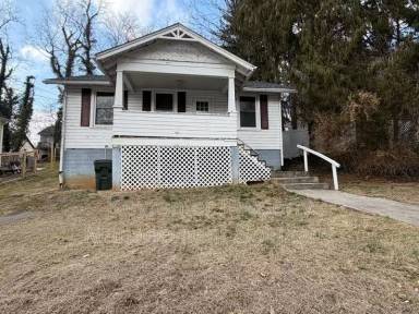 Main picture of 330 Montgomery Ave