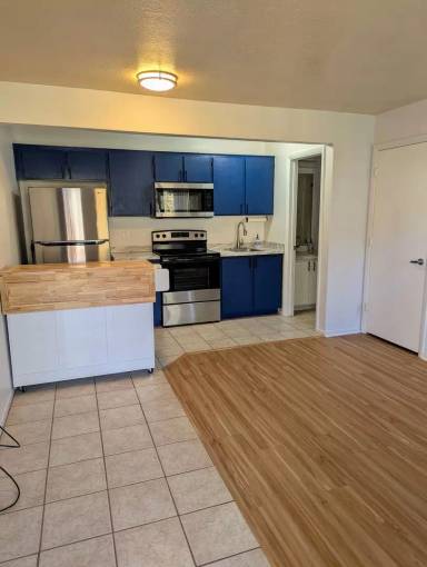Main picture of Smokey Lane Condominiums