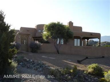 Main picture of 1 Cloud View Ct