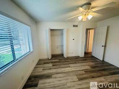 Main picture of 369 Lakeview Dr