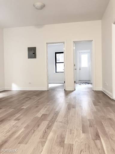 Main picture of 210 Grand St