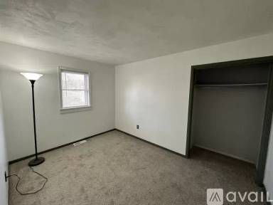 Main picture of 200 E 2nd Ave