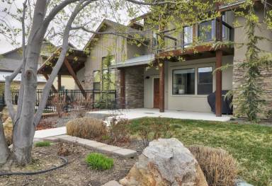Main picture of 1385 E Lone Creek Dr