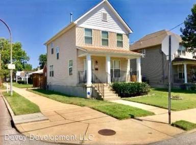 Main picture of 5455 N Euclid Ave