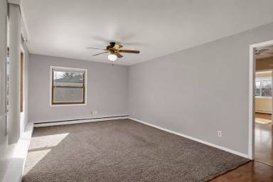 Main picture of 526 8th Ave S