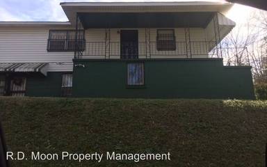 Main picture of 2301 18th Pl SW