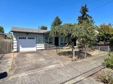 Main picture of 6353 N Gay Ave