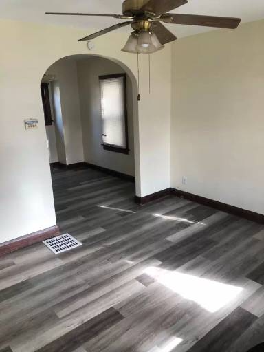 Main picture of 1846 Loxley Rd