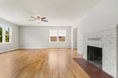 Main picture of 24 Harrison St
