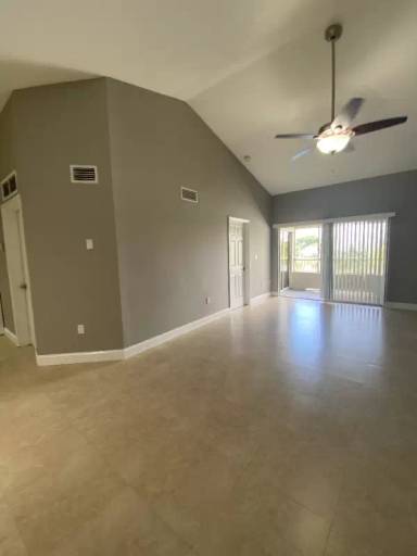 Main picture of 2820 N Oakland Forest Dr