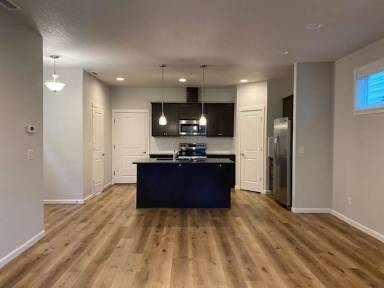 Main picture of 5714 NE 59th Cir