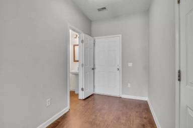 Main picture of 765 Canyon Oak Loop
