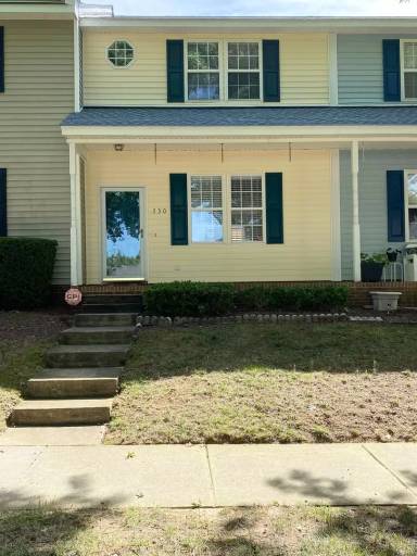 Main picture of 330 Commons Dr