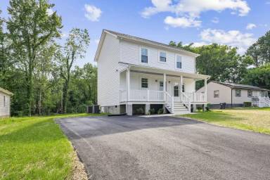 Main picture of 1820 Liberty Ave