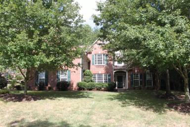 Main picture of 10825 Kenderly Ct