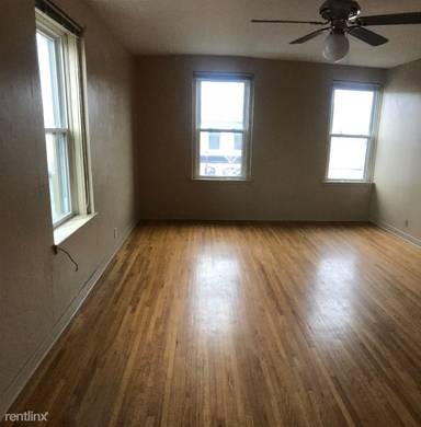 Main picture of 626 1/2 N Riverfront Dr