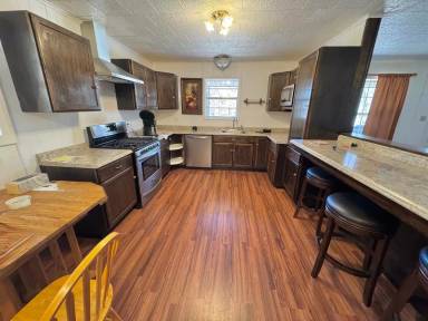 Main picture of 6226 Summerhill Rd