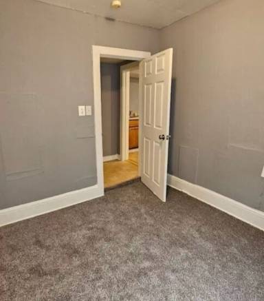 Main picture of 4 Channing Ave