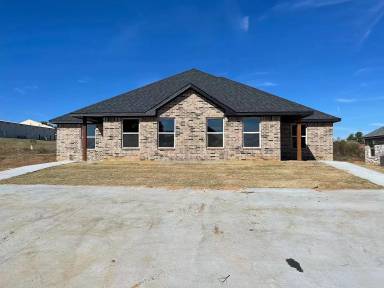 Main picture of 74 Pine Ridge Ln