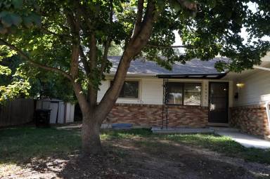 Main picture of 6065 Otis St