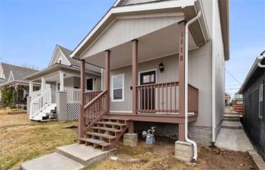 Main picture of 1118 Splitlog Ave