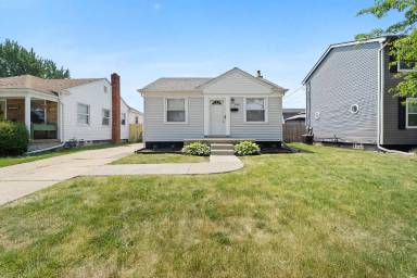 Main picture of 13069 Cunningham St