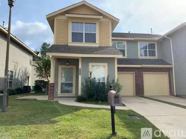 Main picture of 2065 Dundee Loop N