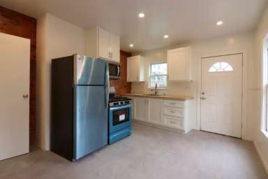 Main picture of 49 Hano St