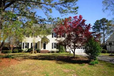 Main picture of 202 N Marion Dr