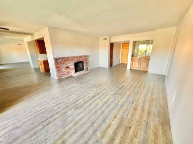 Main picture of 818 Main St