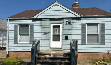 Main picture of 14140 Beech Ave