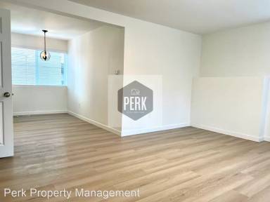 Main picture of 4218 Pasadena Pl NE