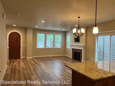 Main picture of 475 SW 200th Ave