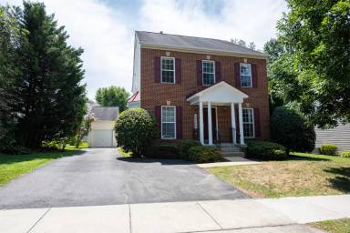 Main picture of 2202 Kimball Pl