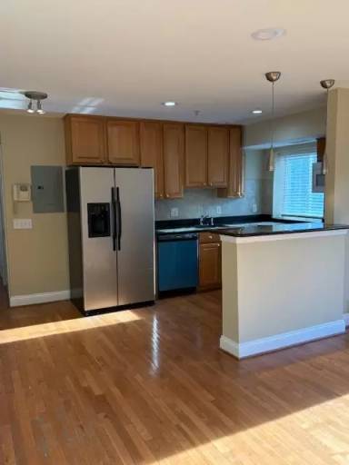 Main picture of 2215 Hunter Pl SE