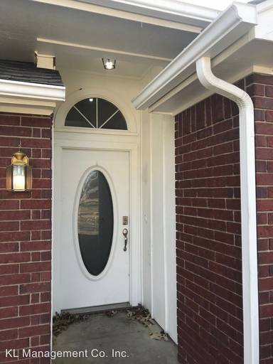 Main picture of 420 Meadows Crest Ct