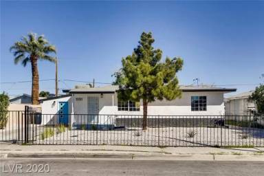 Main picture of 1051 Howard Dr