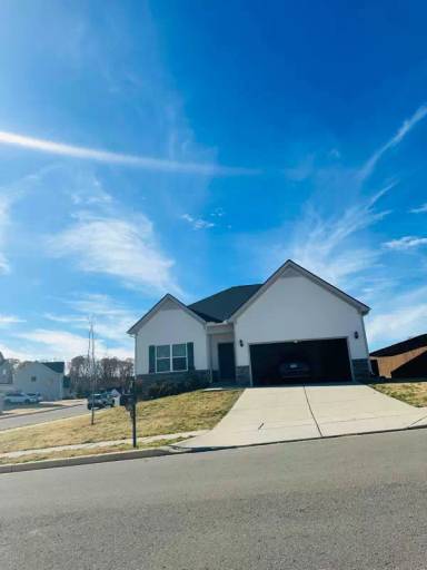 Main picture of 740 Garland Dr