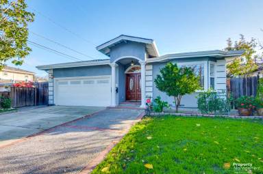 Main picture of 10240 Calvert Dr