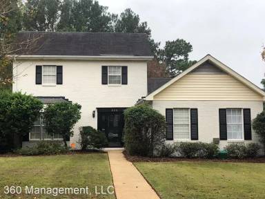 Main picture of 828 Twinforks Ave