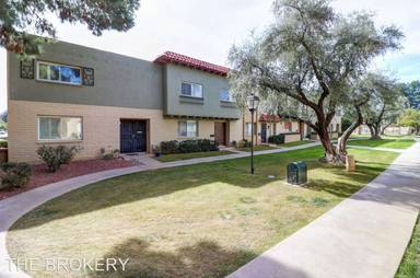 Main picture of 4302 N Parkway Ave
