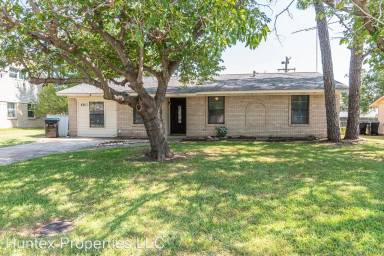 Main picture of 6717 Flamingo Rd