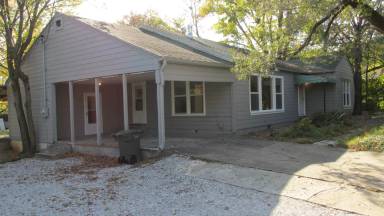 Main picture of 2445 W Mount Comfort Rd